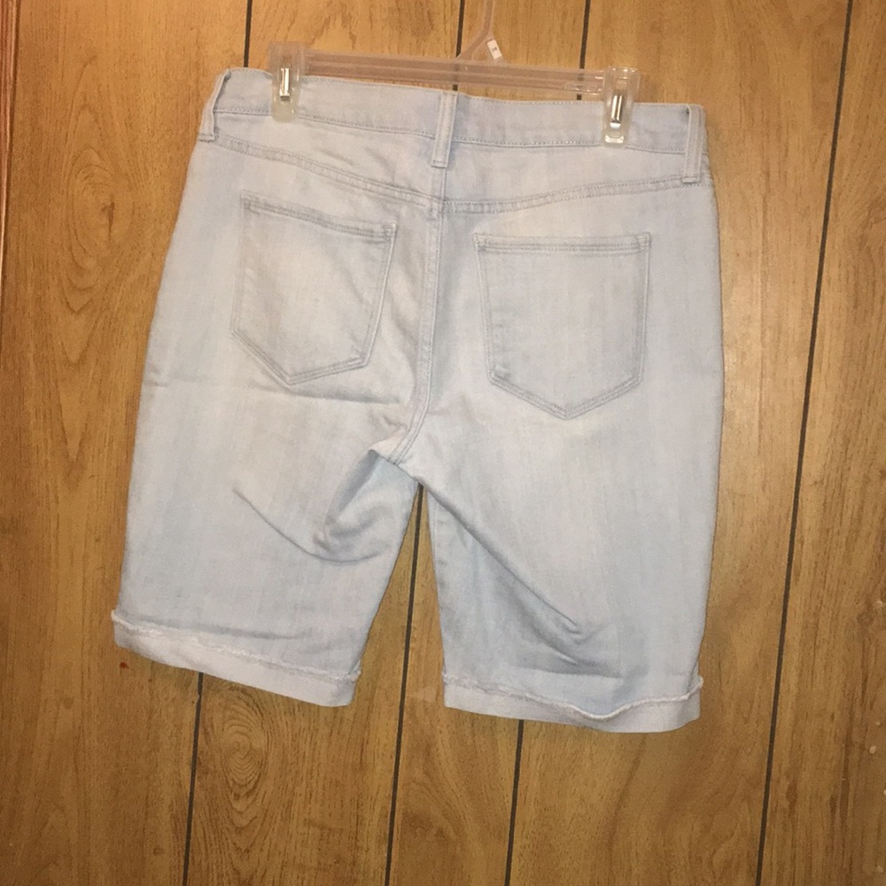 Capri shorts - Picture 2 of 2